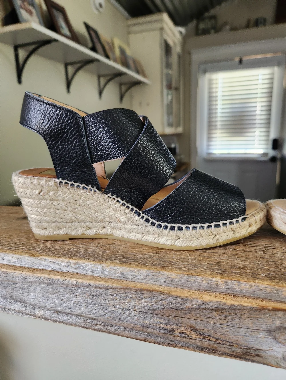 Kanna Leather Espadrille Wedges Size 8